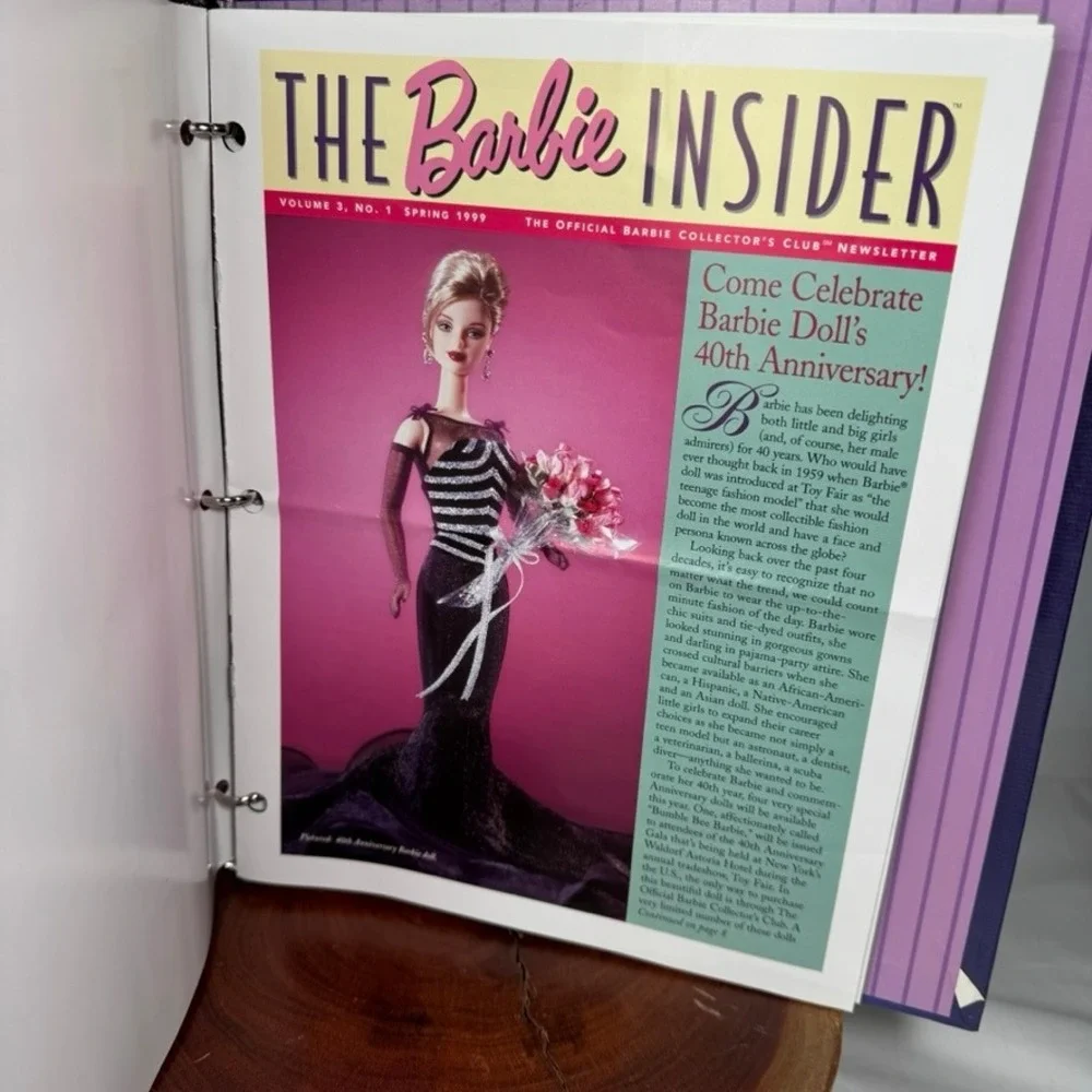 1998 Official Barbie Collector's Club Third Edition Binder 40th Anniversary News